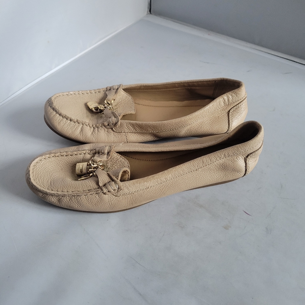 Michael Kors Womens Leather Ivory Mk Loafer Size 8M
